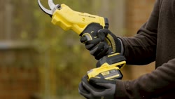 Video 18V STANLEY® FATMAX® V20 Power Pruner